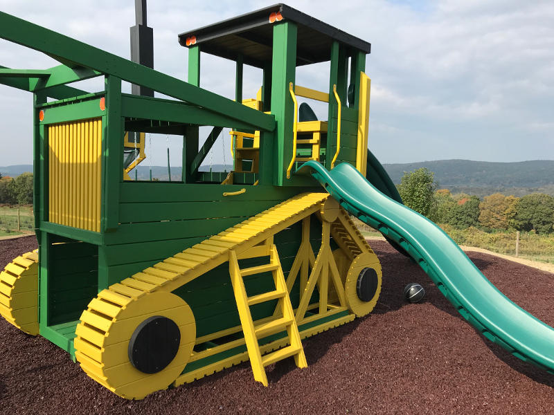 trackloader swingset